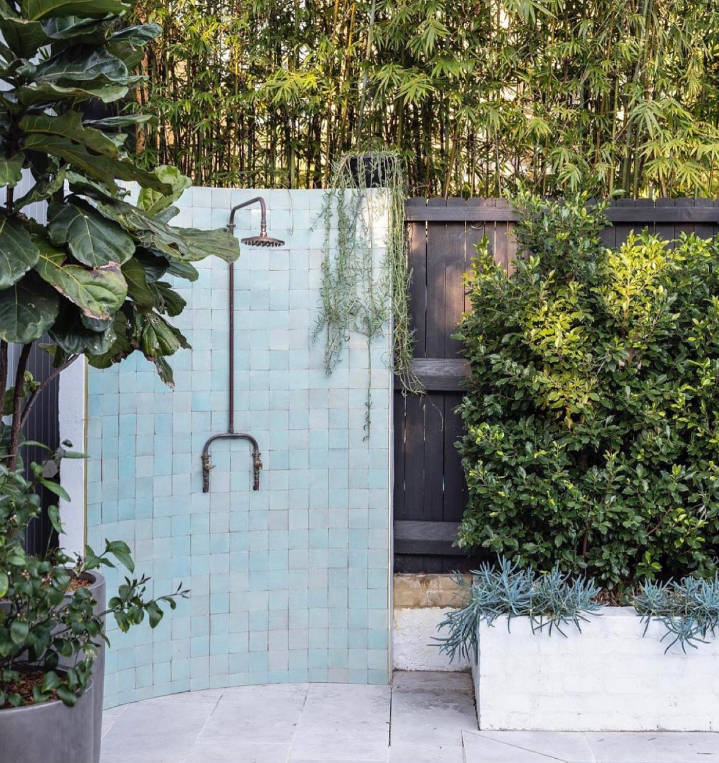 Outdoor Showers a Must for Beach Lovers